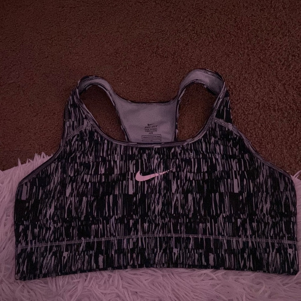 Sports bra